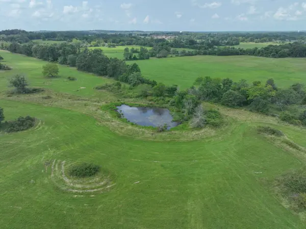 000 Sunshine ST, Mountain Grove, MO 65711