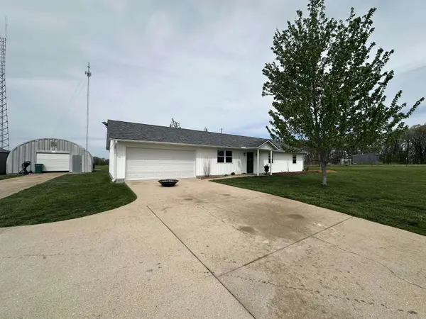 1467 Morris RD, Mountain Grove, MO 65711