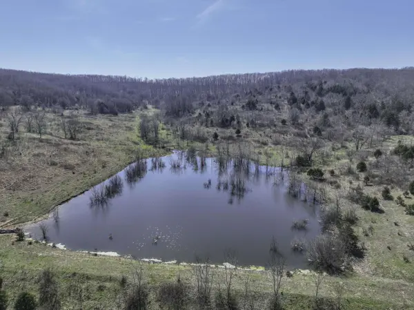 23605 County Road U-112, Macomb, MO 65702