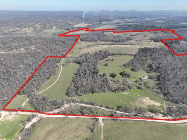 23605 County Road U-112, Macomb, MO 65702