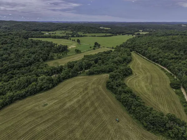23605 County Road U-112, Norwood, MO 65717