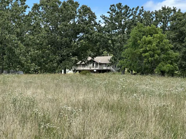 8000 Highway Jj, Mountain Grove, MO 65711