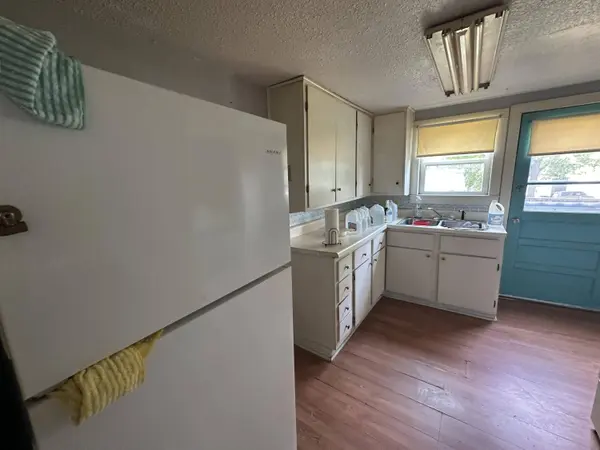 918 N Maple AVE, Mountain Grove, MO 65711