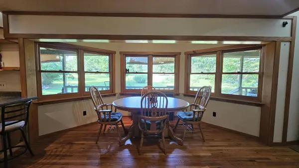 39913 Private Drive 1823, Mountain Grove, MO 65711