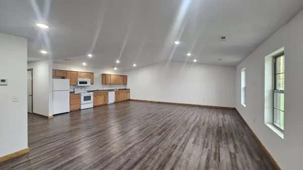 625-723 Hawthorne ST, Houston, MO 65483