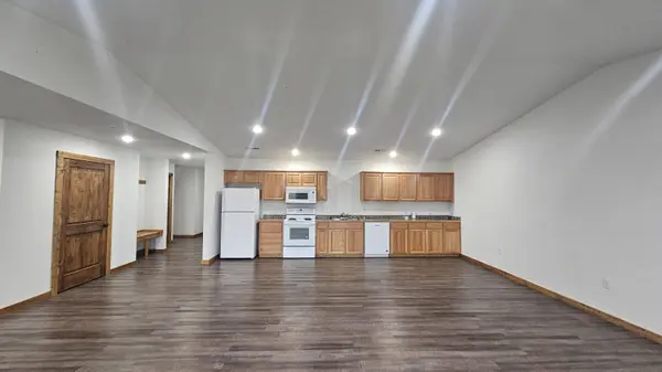 625-723 Hawthorne ST, Houston, MO 65483