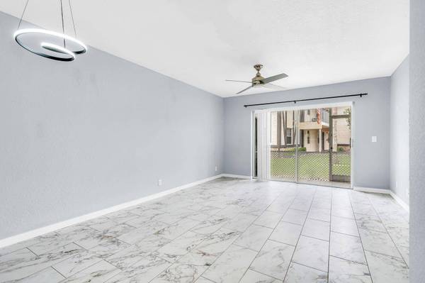 2455 NW 89th DR 206, Coral Springs, FL 33065