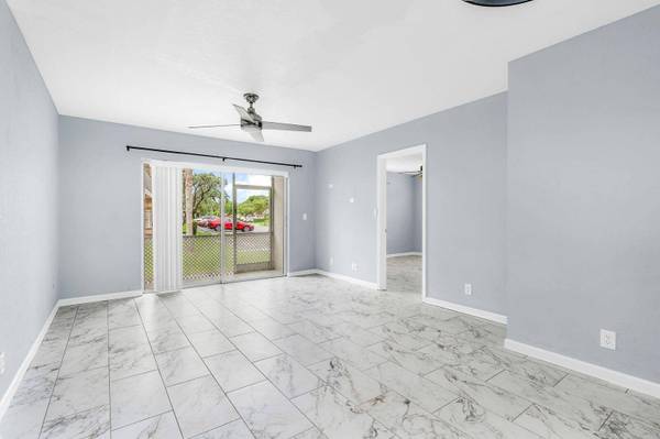 2455 NW 89th DR 206, Coral Springs, FL 33065