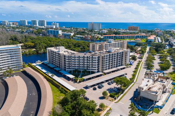 1629 Riverview RD 417, Deerfield Beach, FL 33441