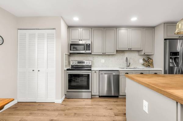 1629 Riverview RD 417, Deerfield Beach, FL 33441