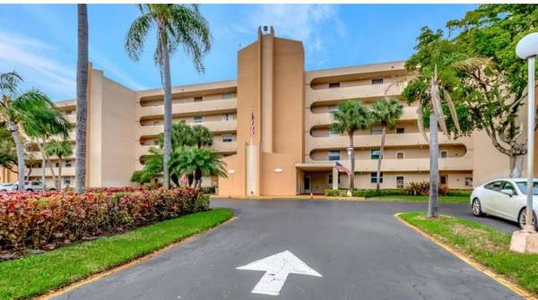 6461 NW 2 AVE 403, Boca Raton, FL 33487