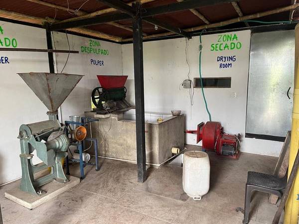 000 Kilometro -0, Out Of Country, 00000