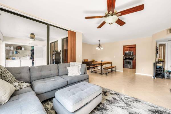 4772 NW 22nd ST #42122, Coconut Creek, FL 33063