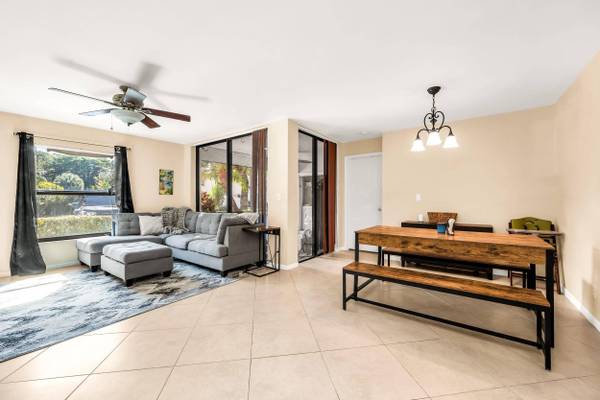 4772 NW 22nd ST #42122, Coconut Creek, FL 33063