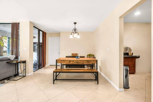 4772 NW 22nd ST #42122, Coconut Creek, FL 33063