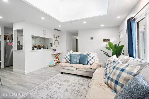 1186 Manor Drive, Lakewood, NJ 08701