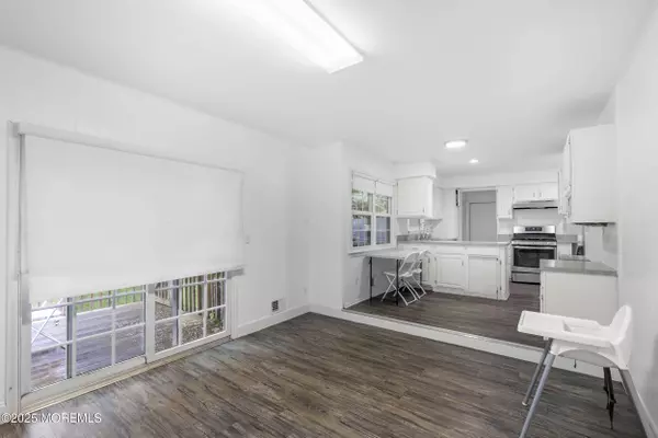 31 Amherst Street, Lakewood, NJ 08701