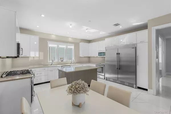 64 N Cole AVE #111, Spring Valley, NY 10977