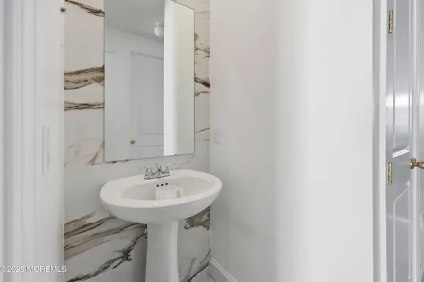 2 Basswood Drive, Lakewood, NJ 08701