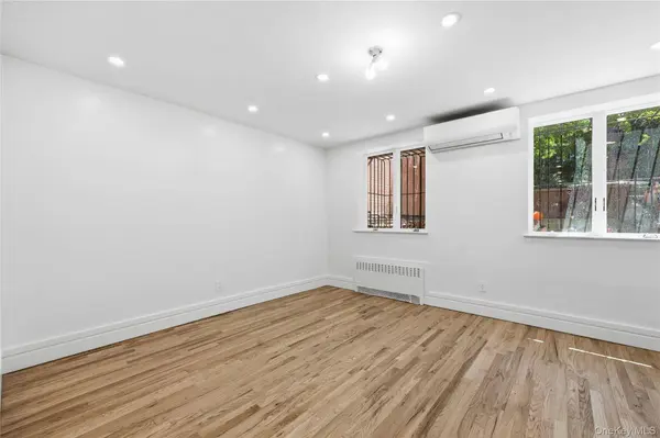47 S 8th ST #1, Brooklyn, NY 11249