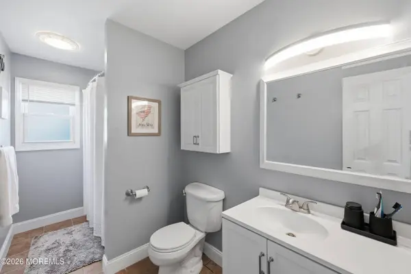 1209 Pacific Avenue, Beachwood, NJ 08722