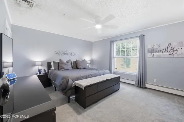 1209 Pacific Avenue, Beachwood, NJ 08722