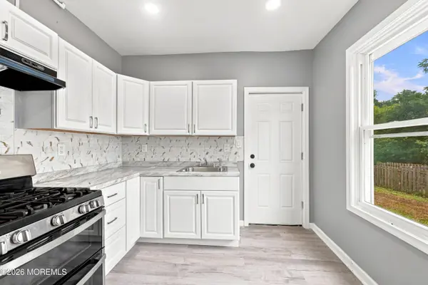 320 Rutherford Avenue, Trenton, NJ 08618