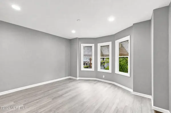 320 Rutherford Avenue, Trenton, NJ 08618