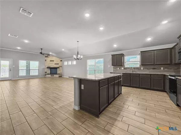 5205 Colina DR, Killeen, TX 76549