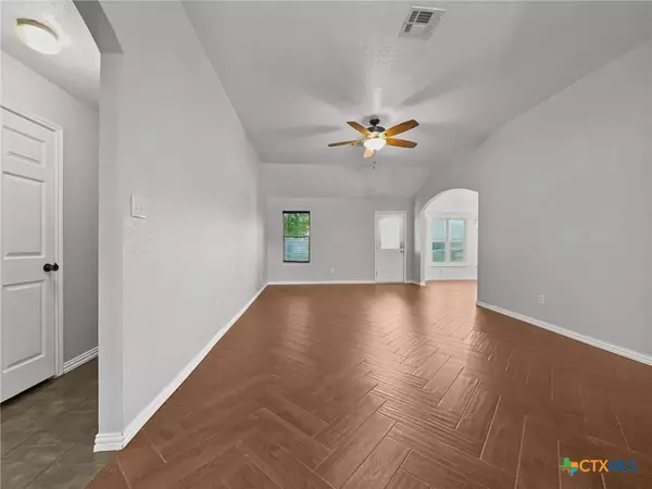 2205 Boyd DR, Copperas Cove, TX 76522