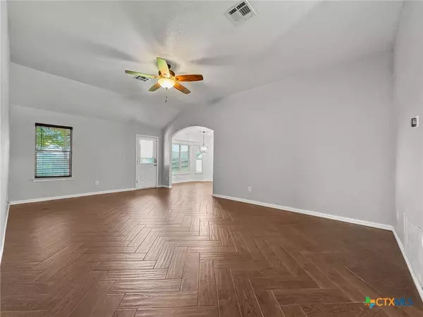 2205 Boyd DR, Copperas Cove, TX 76522