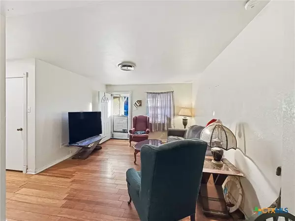 2506 Live Oak DR, Copperas Cove, TX 76522