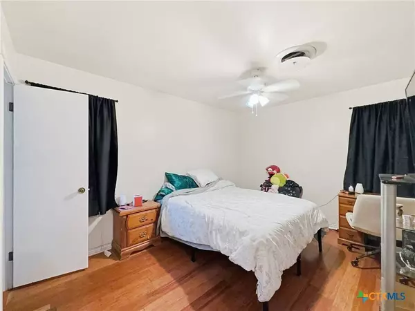 2506 Live Oak DR, Copperas Cove, TX 76522