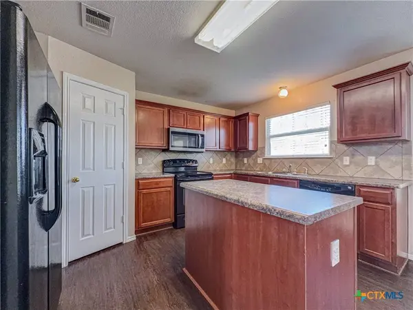 5012 Lions Gate LN, Killeen, TX 76549