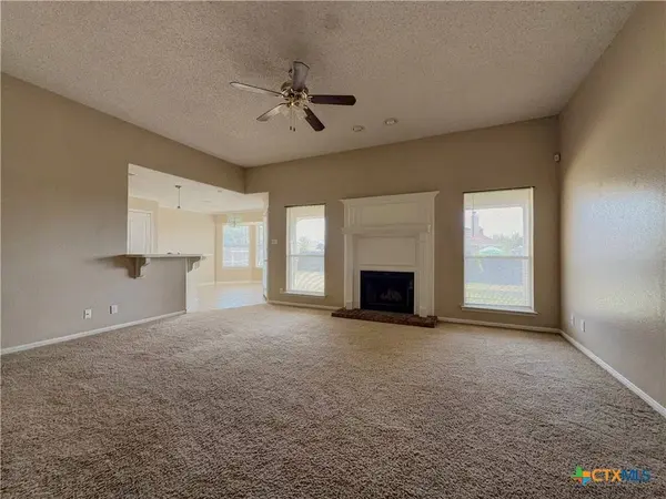 1813 Rally LN, Harker Heights, TX 76548