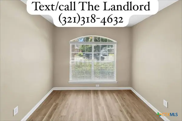 17901 N Mickle Creek Drive CRK #2, Houston, TX 77049