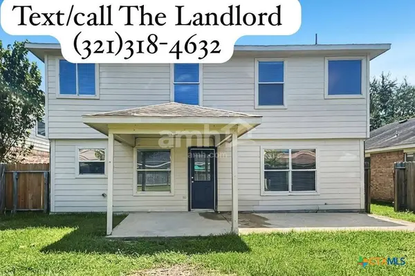 17901 N Mickle Creek Drive CRK #2, Houston, TX 77049