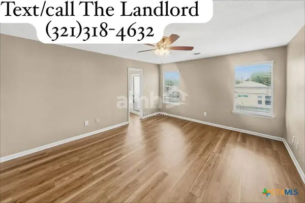 17901 N Mickle Creek Drive CRK #2, Houston, TX 77049