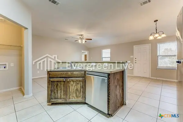 2821 Dusk ln LN ##1, Dallas, TX 75237