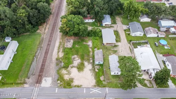 902 Domingue ST, Scott, LA 70583