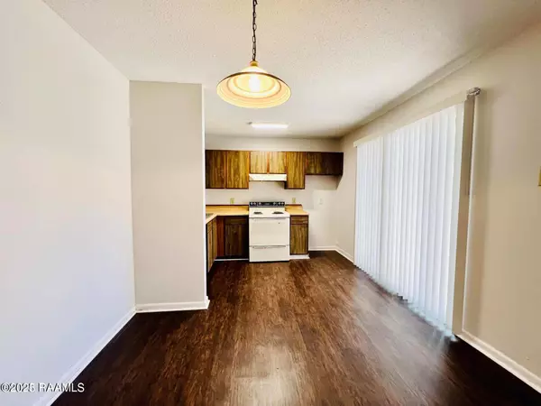 300 Fox Run AVE, Lafayette, LA 70508