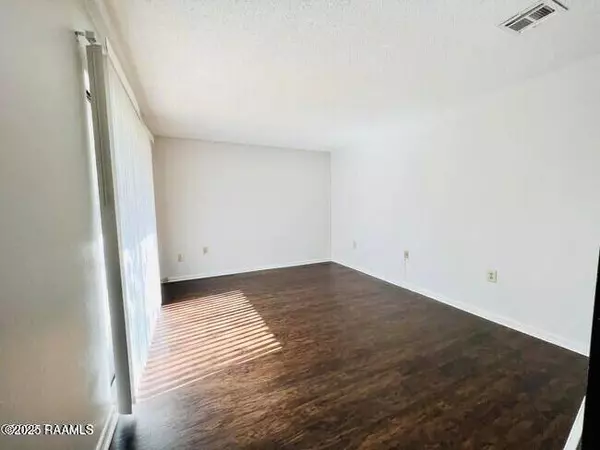 300 Fox Run AVE, Lafayette, LA 70508