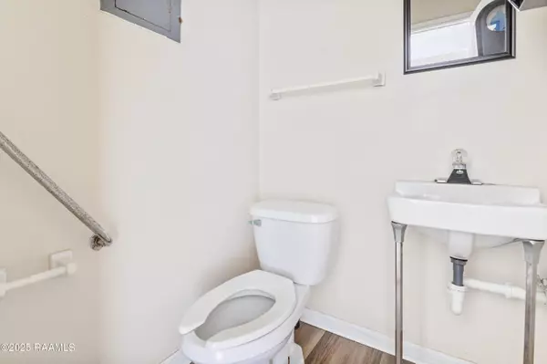 1203 S Union ST, Opelousas, LA 70570