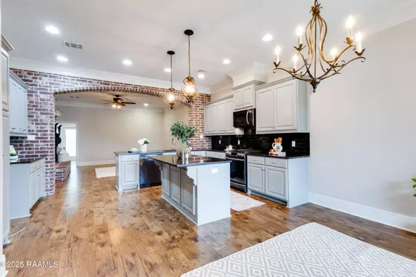 207 Narrow Way DR, Lafayette, LA 70508