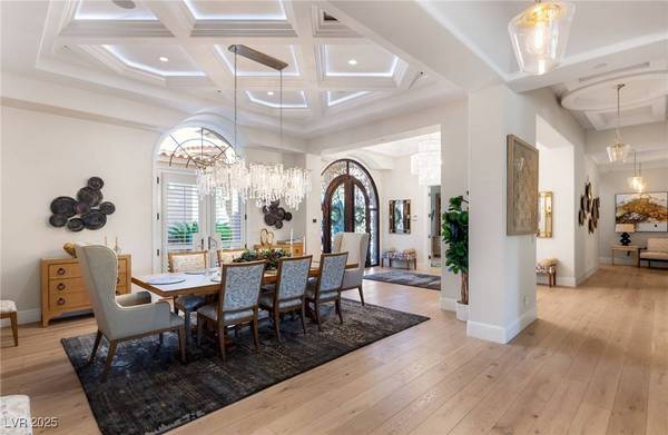 22 Castle Oaks CT, Las Vegas, NV 89141