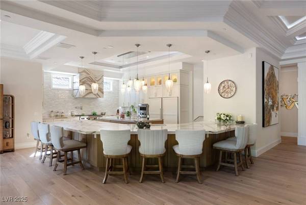 22 Castle Oaks CT, Las Vegas, NV 89141