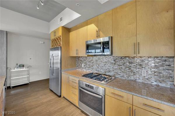 353 E Bonneville AVE #626, Las Vegas, NV 89101