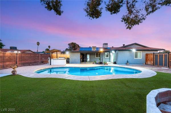 4764 Lana DR, Las Vegas, NV 89121