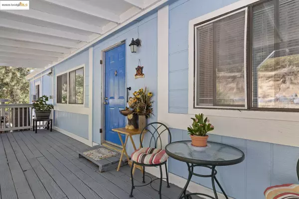 22411 Kennebec LN, Columbia, CA 95310