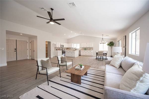 10712 Aire DR, Las Vegas, NV 89144